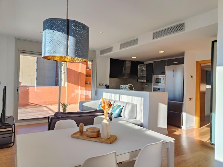 Large Terrace Luxury Apartment Sant Adrià de Besòs Extérieur photo