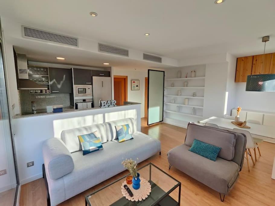 Large Terrace Luxury Apartment Sant Adrià de Besòs Extérieur photo
